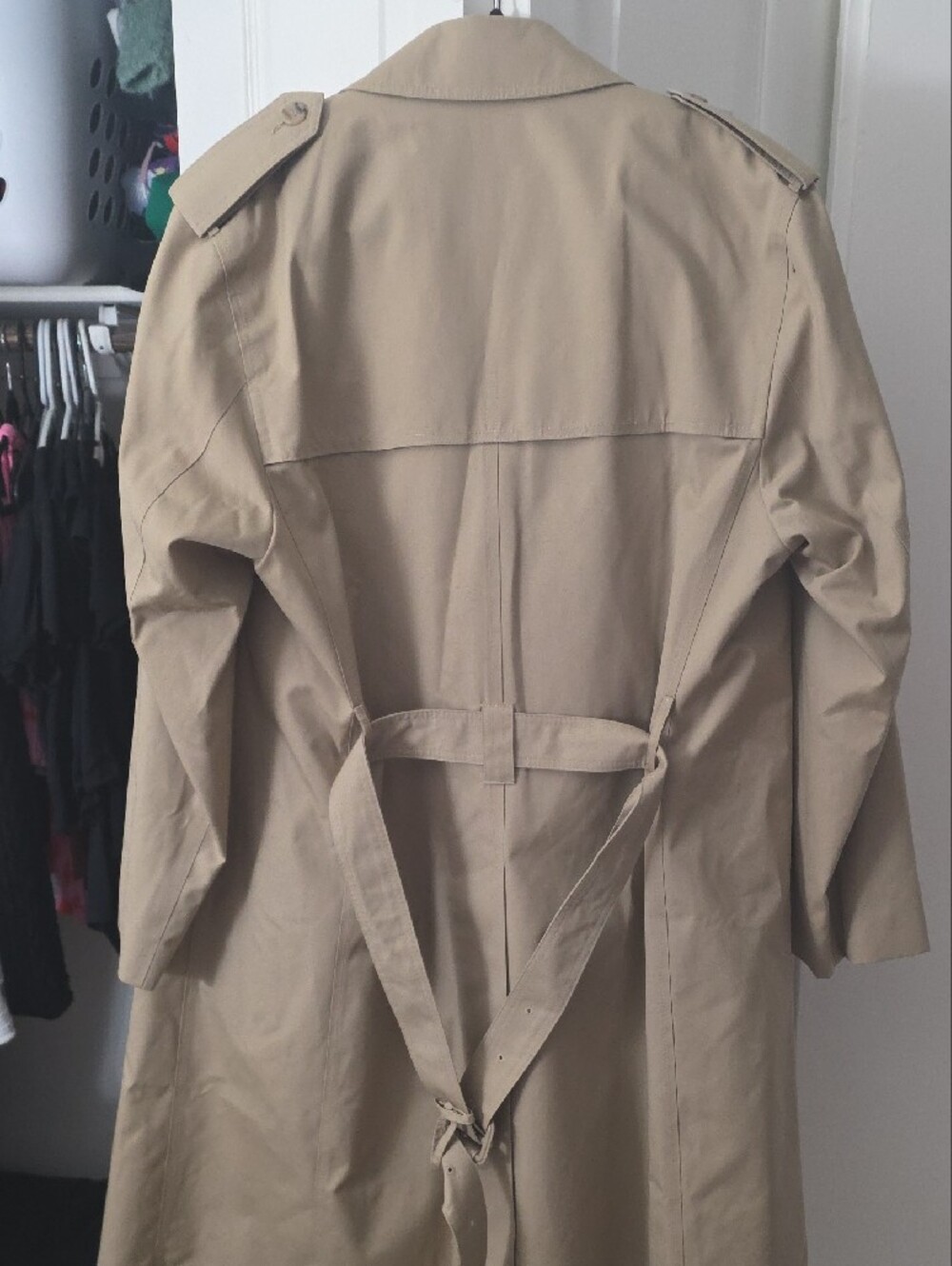 London Fog Men's Beige 40R Double-Breasted Trench Coat - Picture 9 of 10